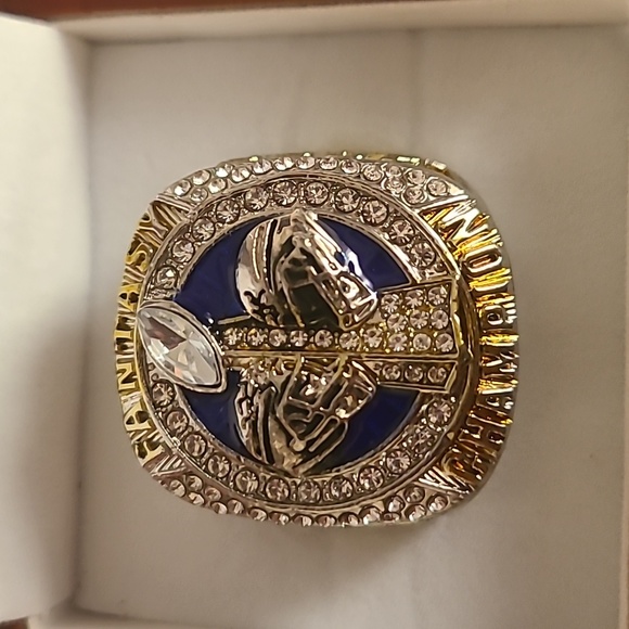 SOLD OUT - Picture 2 of 5